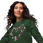 Džemperis be gobtuvo, unisex klasikinis modelis su užrašu "SHINE YOUR LIGHT". Universalaus dizaino džemperis gražiai dera su kitais drabužiais, nuo sportinių marškinėlių iki elegantiškų sijonų.. Džemperis pagamintas iš 80% organinės medvilnės