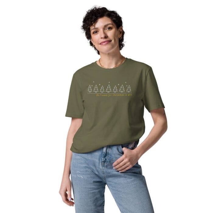 Organinės medvilnės marškinėliai. Tai dovana, kuri ne tik puikiai atrodo, bet ir atneša Kalėdų dvasią. Ar šeimai, ar draugams, ar tiesiog sau!