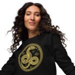 Džemperis be gobtuvo su gyvatės simboliu. Šis unisex modelis, pagamintas iš organinės medvilnės. Tobula dovana Zodiako ženklų mėgėjams, gamtos mylėtojams.