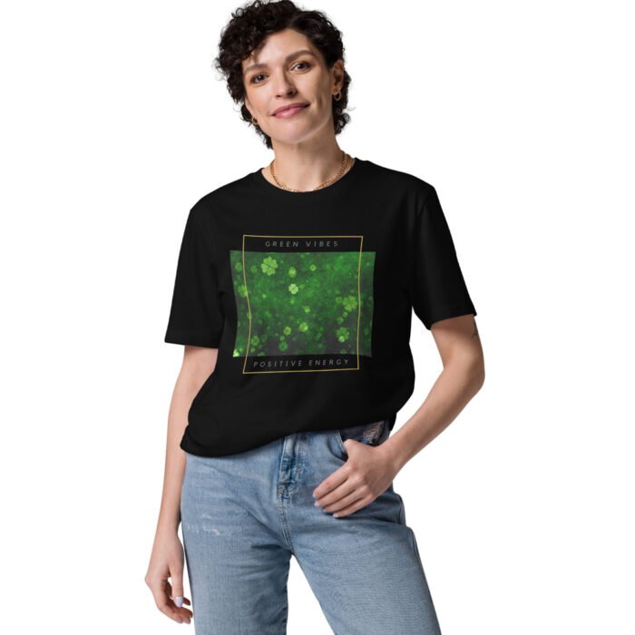 Unisex marškinėliai su dobilo lapų dizainu, idealus pasirinkimas gamtos mylėtojams ir tiems, kurie vertina tvarumą. Dobilo lapai simbolizuoja sėkmę ir harmoniją