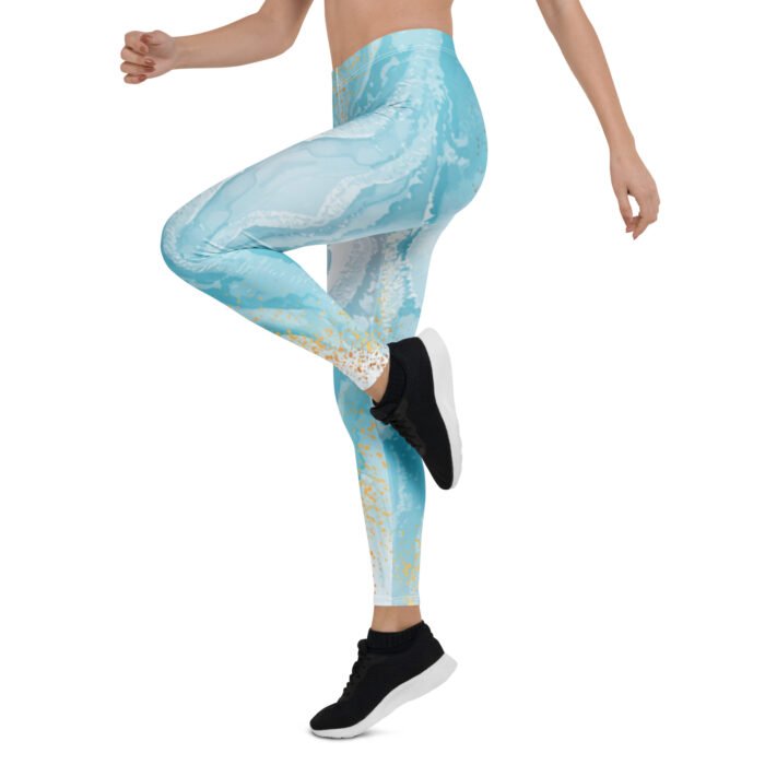 Kokybiškos temprės, sportui, jogai ir laisvalaikiui. Minkštas, kvėpuojantis audinys nevaržo judesių, o unikalus dizainas įkvėptas gamtos spalvų ir naujų formų.