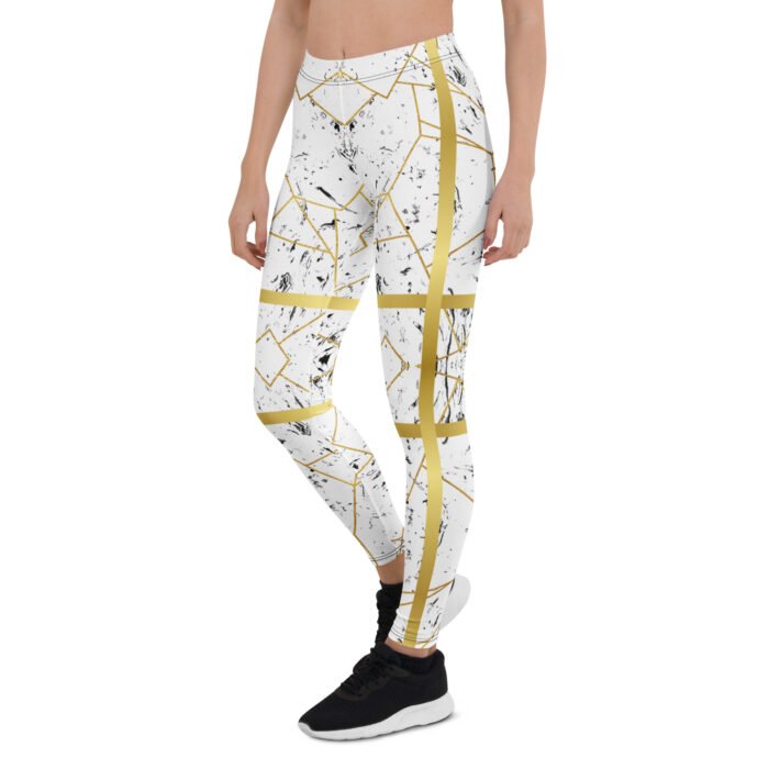 Temprės moterims, kurios vertina patogumą ir stilių! Minkštas, tamprus audinys prisitaiko prie kūno, todėl puikiai tinka sportui, jogai ar laisvalaikiui.