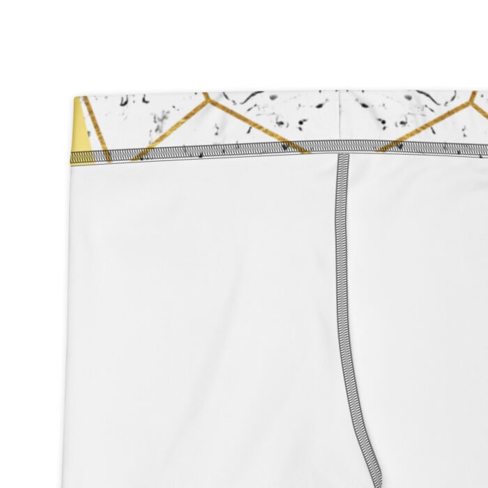 Temprės moterims, kurios vertina patogumą ir stilių! Minkštas, tamprus audinys prisitaiko prie kūno, todėl puikiai tinka sportui, jogai ar laisvalaikiui.