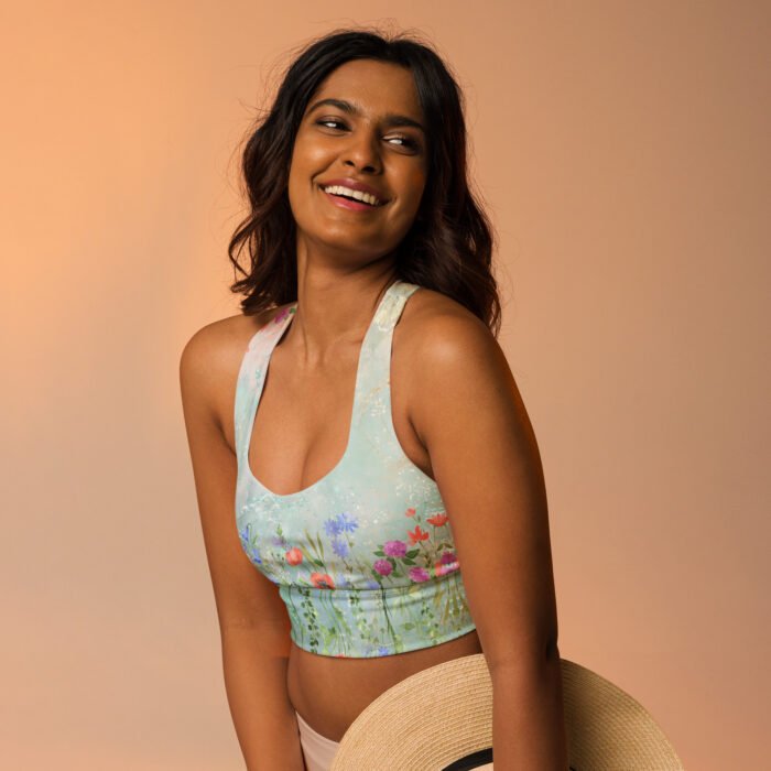 Ekologiška sportinė liemenėlė, ilgesnio modelio - suteikia patogumą tiek sportuojant, tiek kasdien. Pagaminta iš perdirbto poliesterio ir elastano