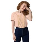Unisex marškinėliai su gamtos dizainu suteikia gaivumo ir natūralumo pojūtį. Pagaminti iš 100% organinės medvilnės, jie ne tik patogūs, bet ir tvarūs.