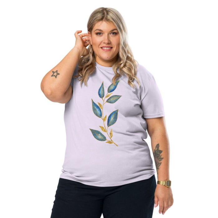 Unisex marškinėliai su piešiniu įkvėpti gamtos – jų lengvas audinys užtikrina patogumą, o dizainas susilieja su aplinka. Pagaminti iš 100% organinės medvilnės