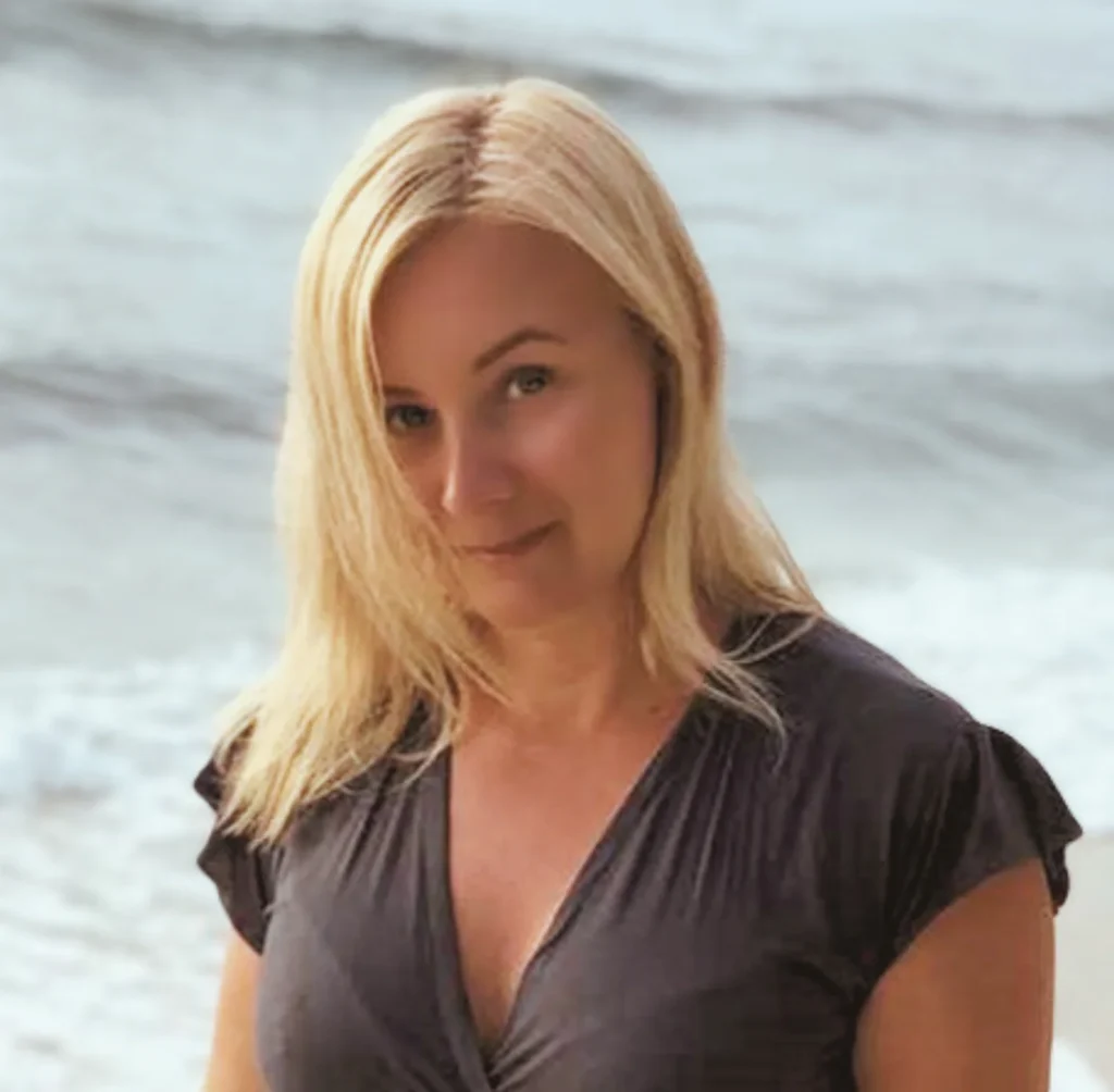 Laisvalaikio ir sporto drabužiai su spauda Apie mus, apie mane, kontaktai