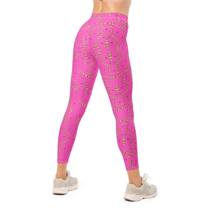 Temprės sportui ir laisvalaikiui su žaismingu šventinių saldainių raštu. Minkštas audinys priglunda patogiai, tinka aktyvioms ir stilingoms moterims.