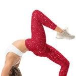 Kokybiškos raudonos temprės su sniego raštu, tinka šventiniam sezonui. Minkštas audinys suteikia komfortą, tinka sportui, jogai.