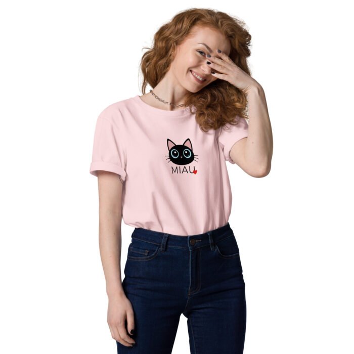 Šie unisex marškinėliai MIAU, pagaminti iš 100% organinės medvilnės Mažas katinėlis, užrašas MIAU . Minimalus dizainas, bet su charakteriu.