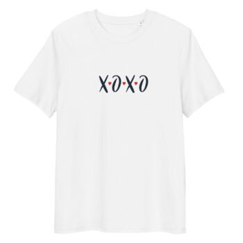 Šie unisex marškinėliai iš 100% organinės medvilnės, minkšti ir puikiai tinka kasdienai. Kartais norisi šiek tiek šilumos ir meilės – XOXO