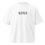 Šie unisex oversize marškinėliai iš 100% organinės medvilnės yra patogūs, minkšti, puikiai tinka kasdienai. Su XOXO užrašu dovana sau ar draugui